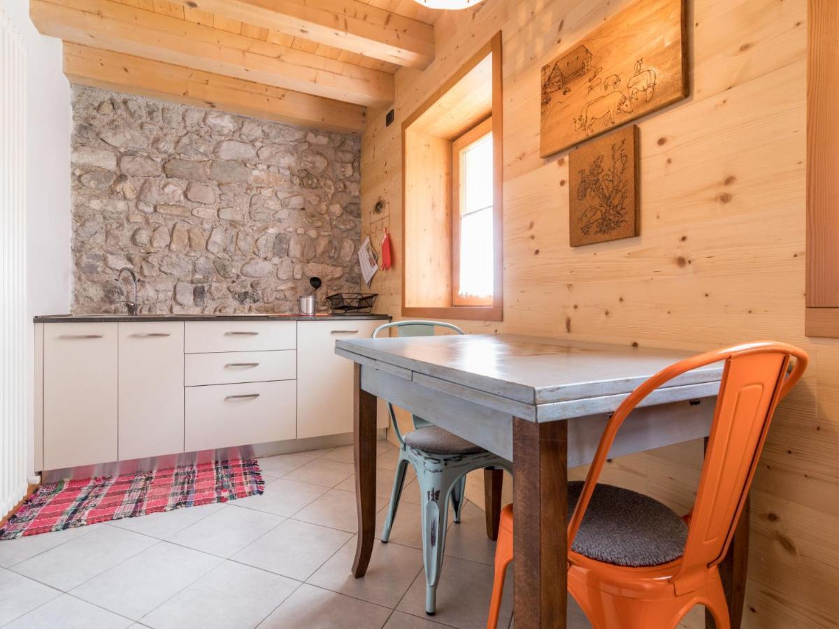 Apartment Albergo Diffuso - Cjasa Ustin-4 By Interhome Barcis Exterior foto