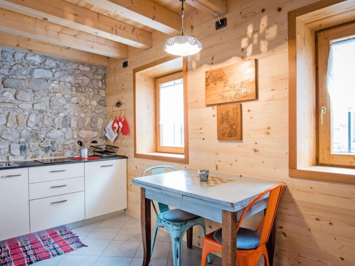Apartment Albergo Diffuso - Cjasa Ustin-4 By Interhome Barcis Exterior foto