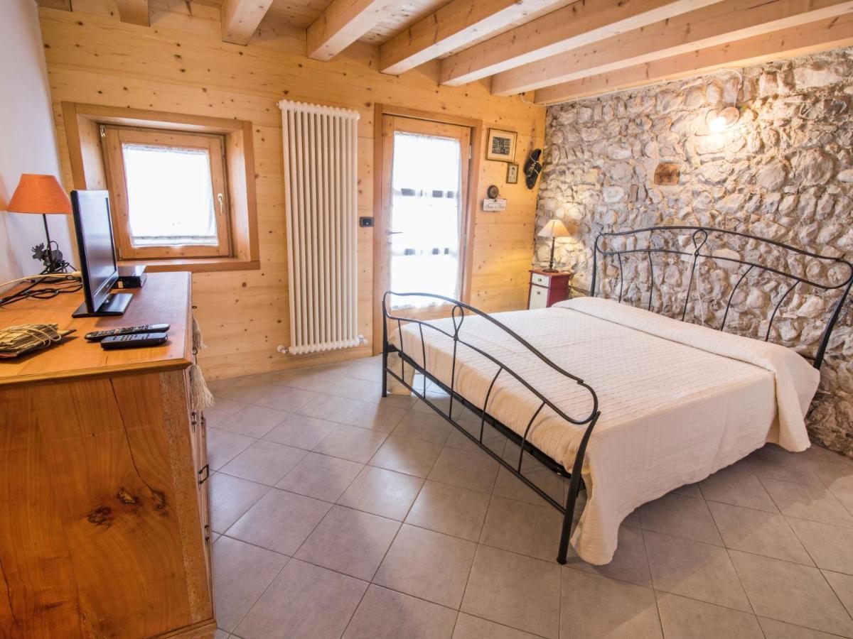 Apartment Albergo Diffuso - Cjasa Ustin-4 By Interhome Barcis Exterior foto
